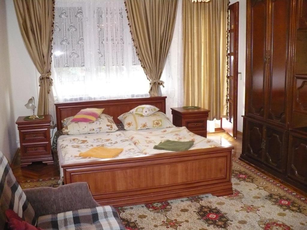 Апартаменты Kitty Apartman Мишкольц Номер фото