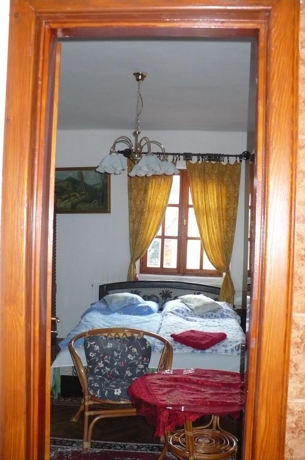Апартаменты Kitty Apartman Мишкольц Экстерьер фото